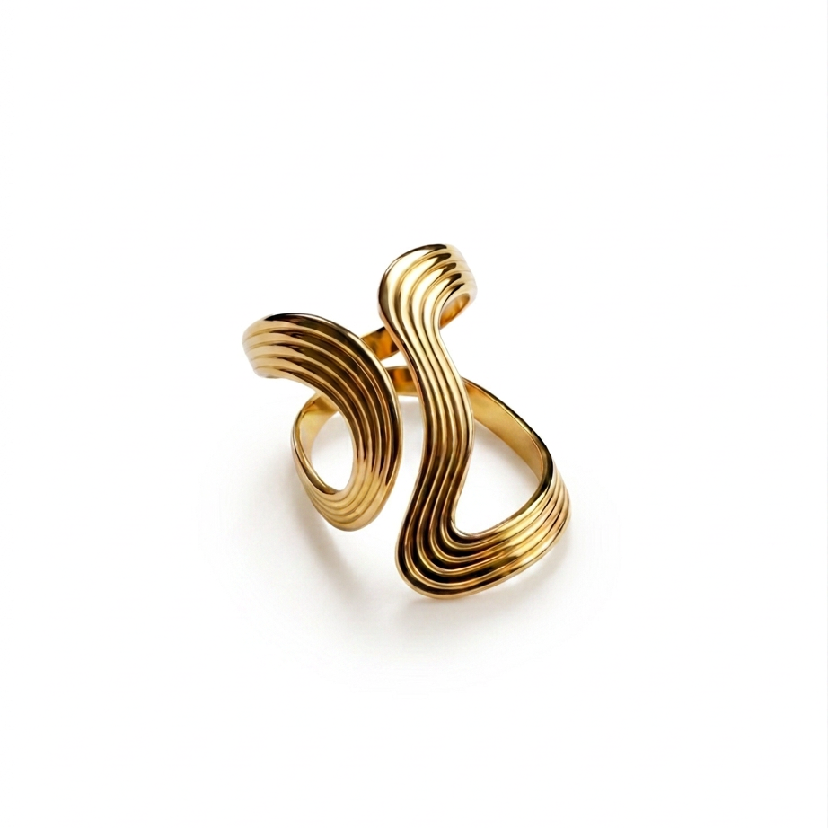 Bold Curve Ring