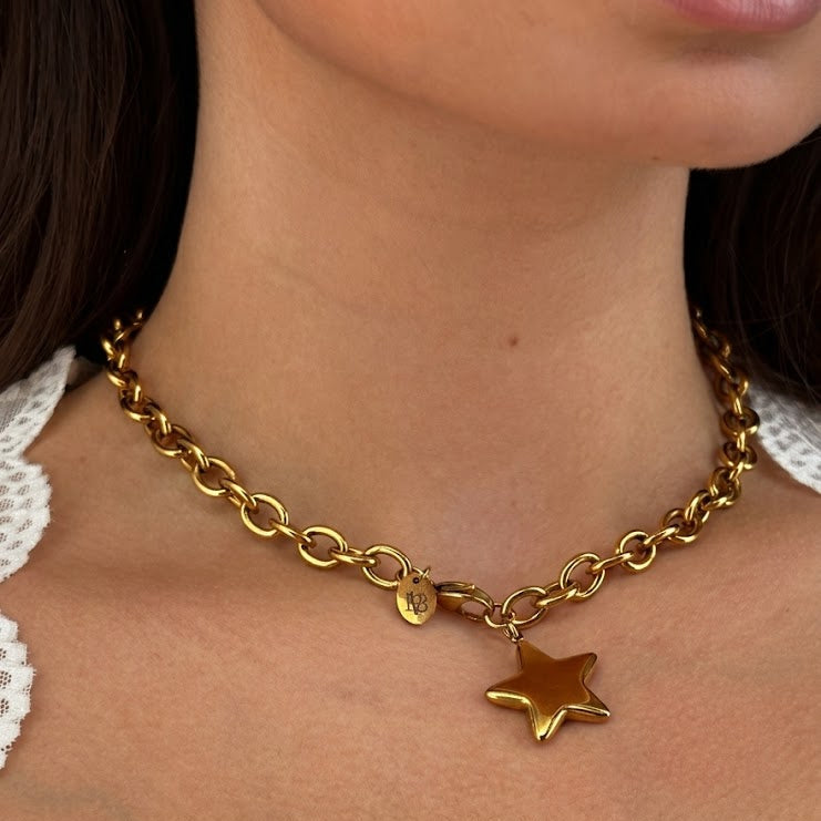 Stella Necklace